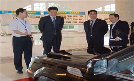 招商银行成都分行领导莅临集团公司考察