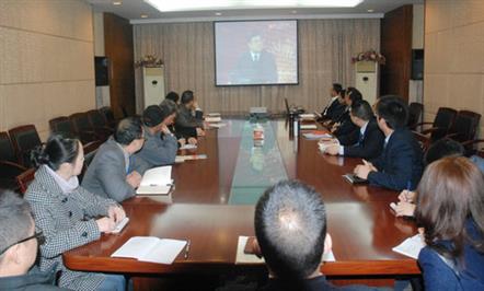 集团公司机关党支部认真学习贯彻党的十八大精神